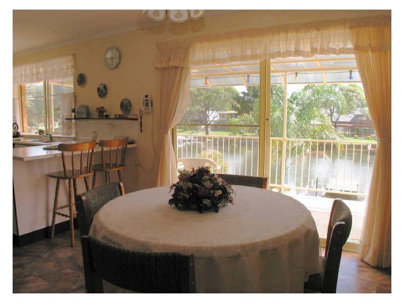 14 Cormorant Avenue, Sussex Inlet NSW 2540