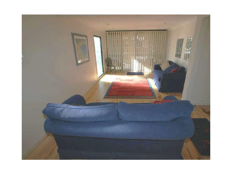 14 Cater Crescent, Sussex Inlet NSW 2540