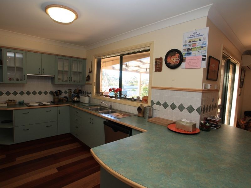 12 Tradewinds Avenue, Sussex Inlet NSW 2540