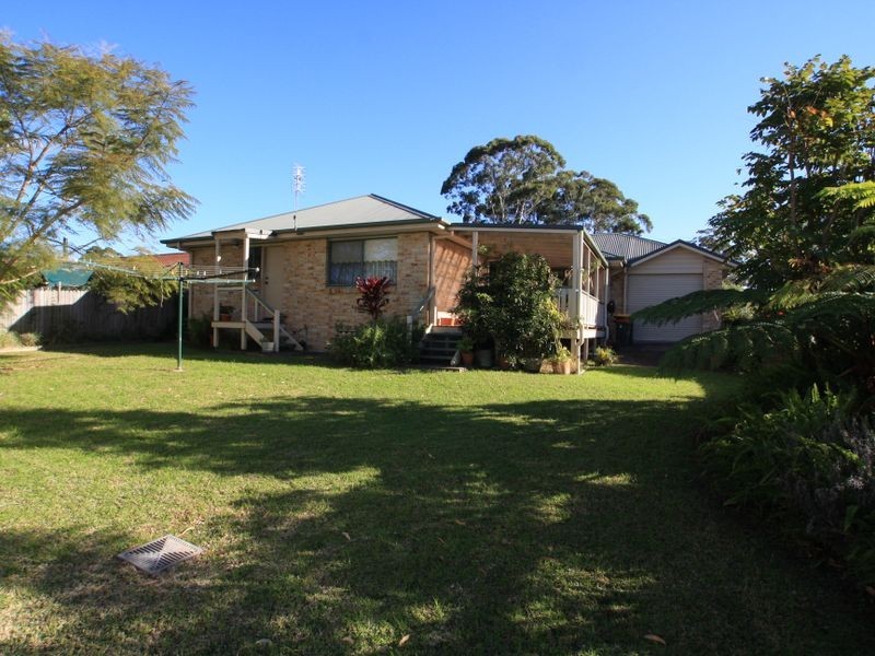 12 Tradewinds Avenue, Sussex Inlet NSW 2540
