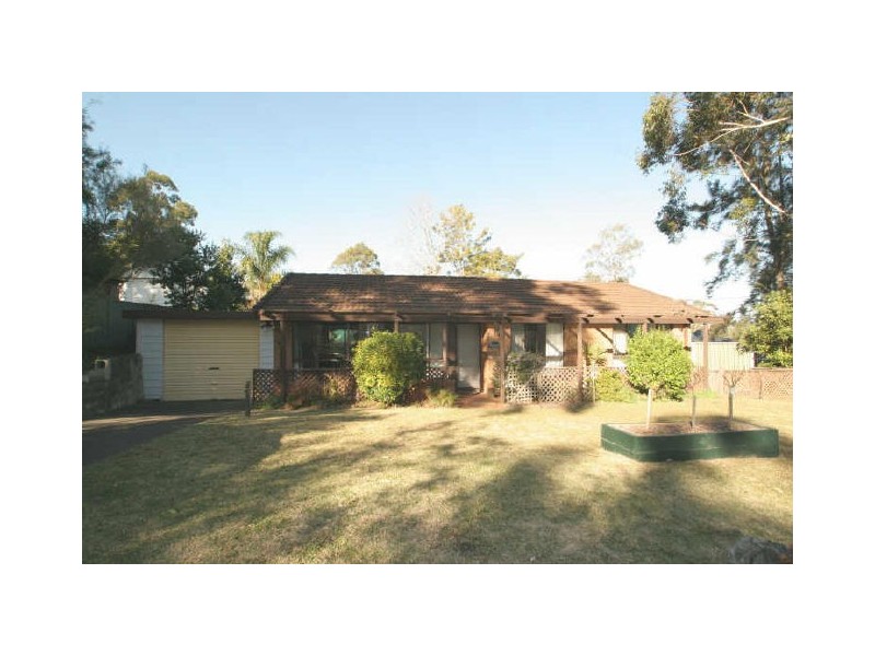 8 Blue Mist Close, Sussex Inlet NSW 2540