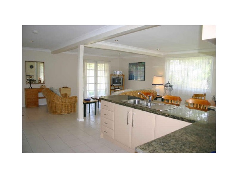 17 Glanville Road, Sussex Inlet NSW 2540