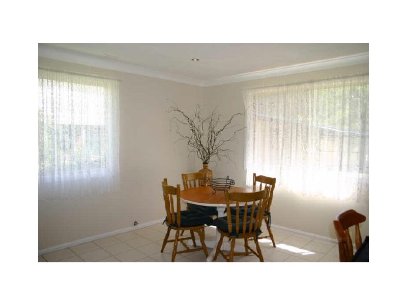 17 Glanville Road, Sussex Inlet NSW 2540