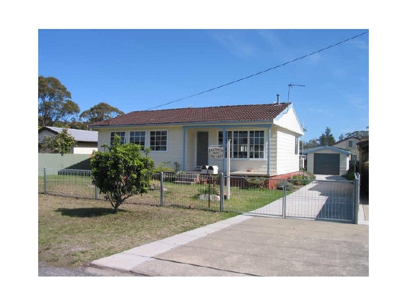 11 Nielson Road, Sussex Inlet NSW 2540