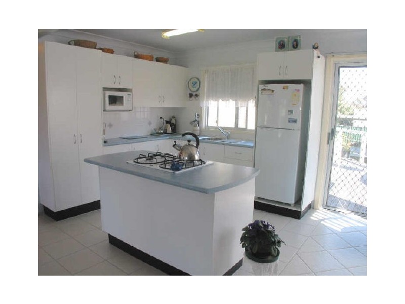 11 Nielson Road, Sussex Inlet NSW 2540