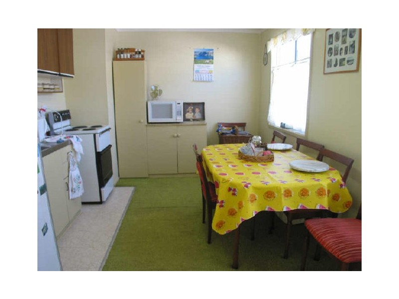 11 Nielson Road, Sussex Inlet NSW 2540