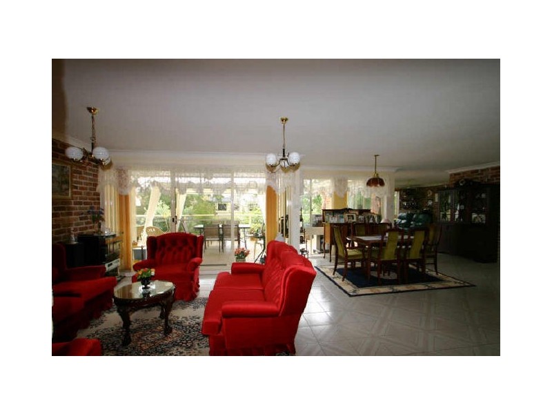 41 Sussex Inlet Road, Sussex Inlet NSW 2540