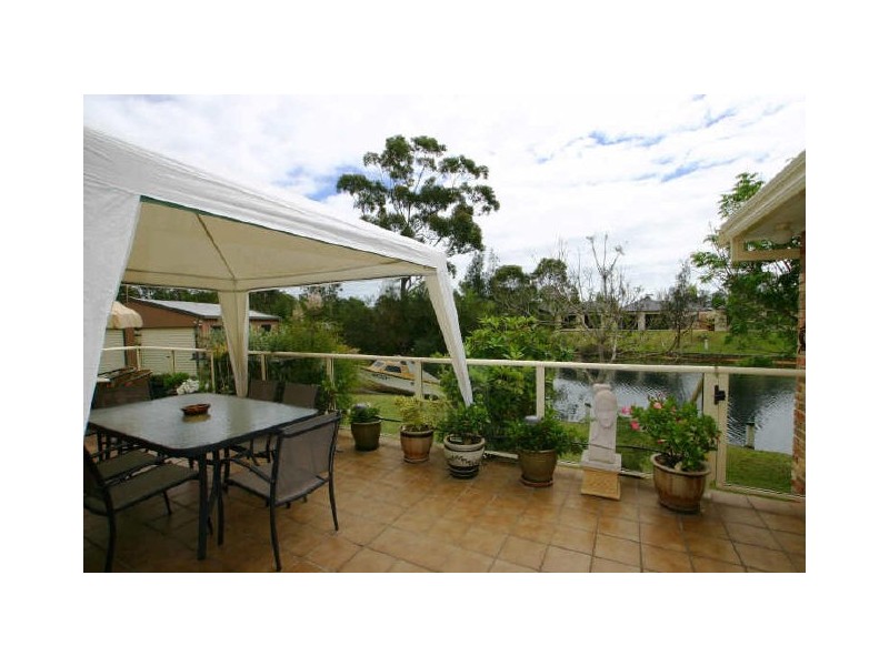 41 Sussex Inlet Road, Sussex Inlet NSW 2540
