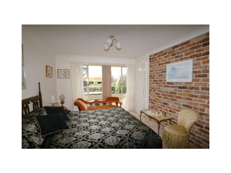 41 Sussex Inlet Road, Sussex Inlet NSW 2540