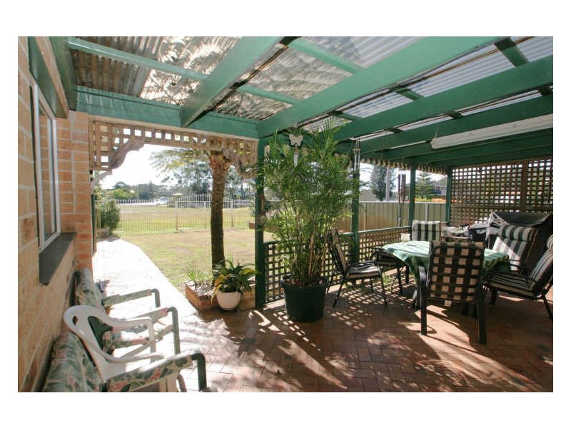 1 Corang Avenue, Sussex Inlet NSW 2540