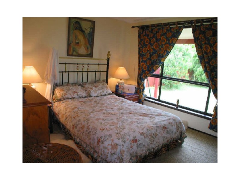 12 Finch Place, Sussex Inlet NSW 2540