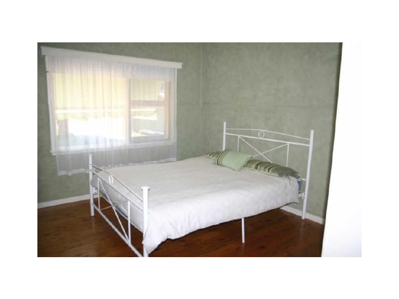 14 Lyons Road, Sussex Inlet NSW 2540
