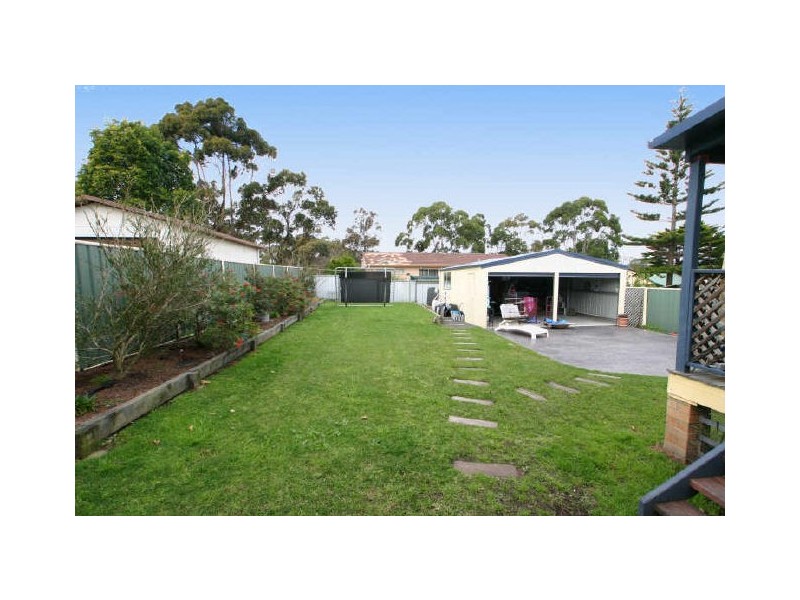 20 Lyons Road, Sussex Inlet NSW 2540
