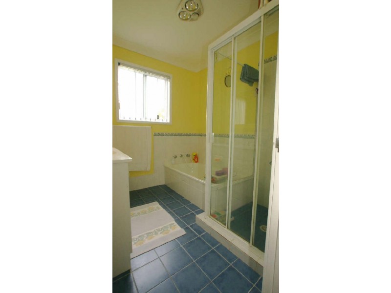 20 Lyons Road, Sussex Inlet NSW 2540