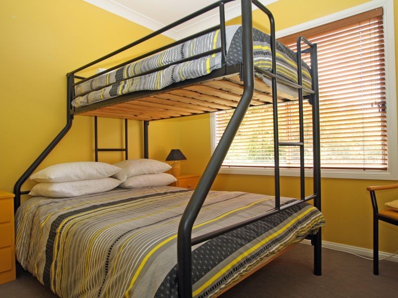 11 Lakeland Avenue, Berrara NSW 2540