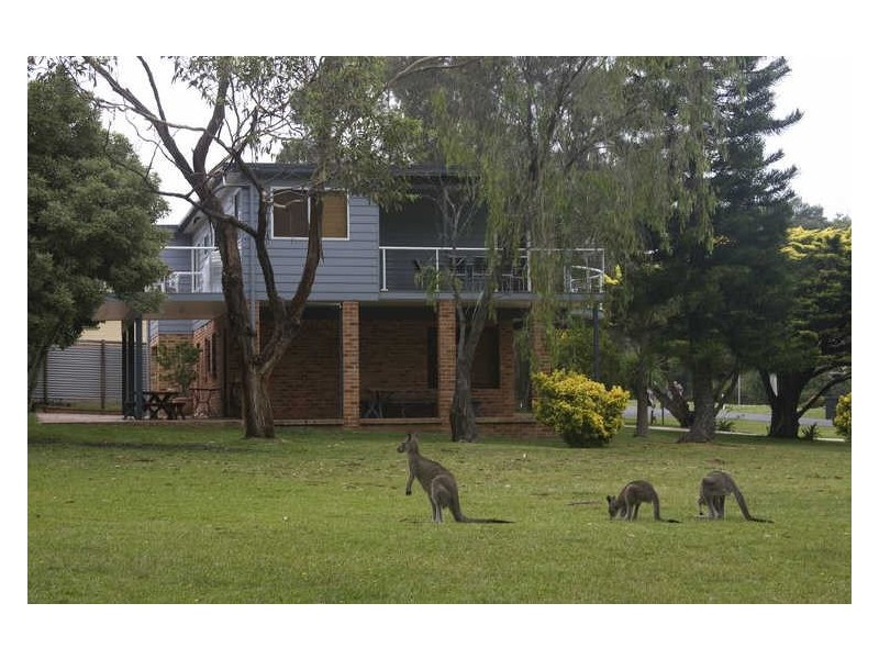 11 Lakeland Avenue, Berrara NSW 2540