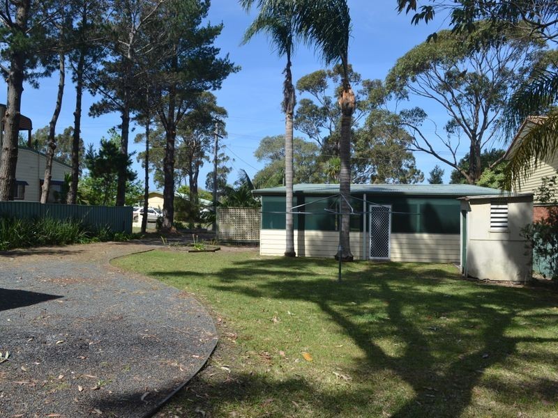 41 Government Road, Sussex Inlet NSW 2540