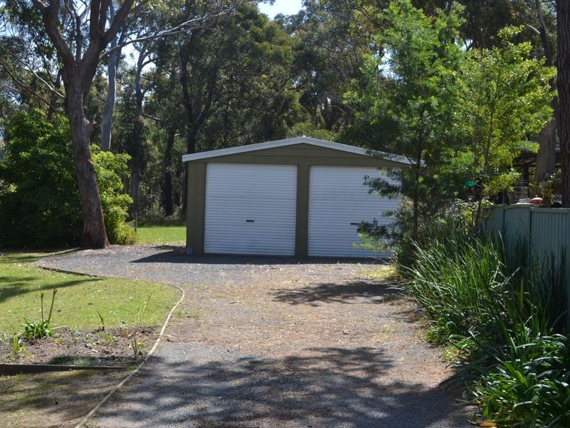 41 Government Road, Sussex Inlet NSW 2540