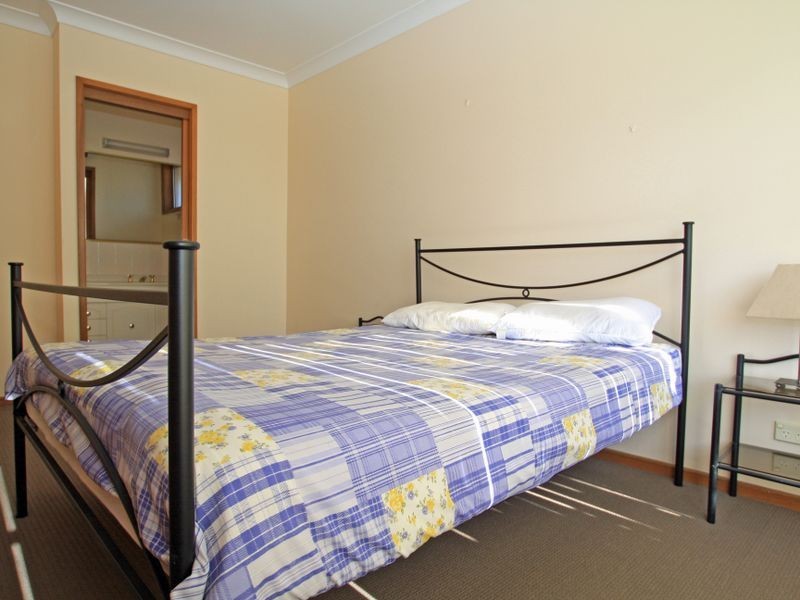 38 Whimbrel Drive, Sussex Inlet NSW 2540