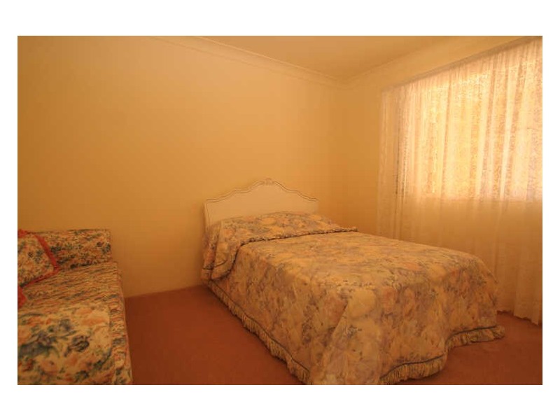 10 Lagoon Crescent, Sussex Inlet NSW 2540