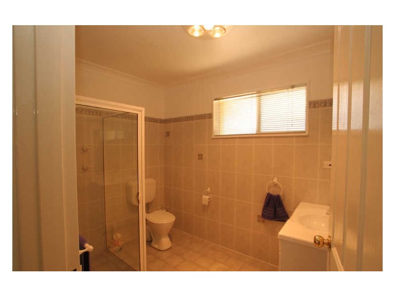 10 Lagoon Crescent, Sussex Inlet NSW 2540