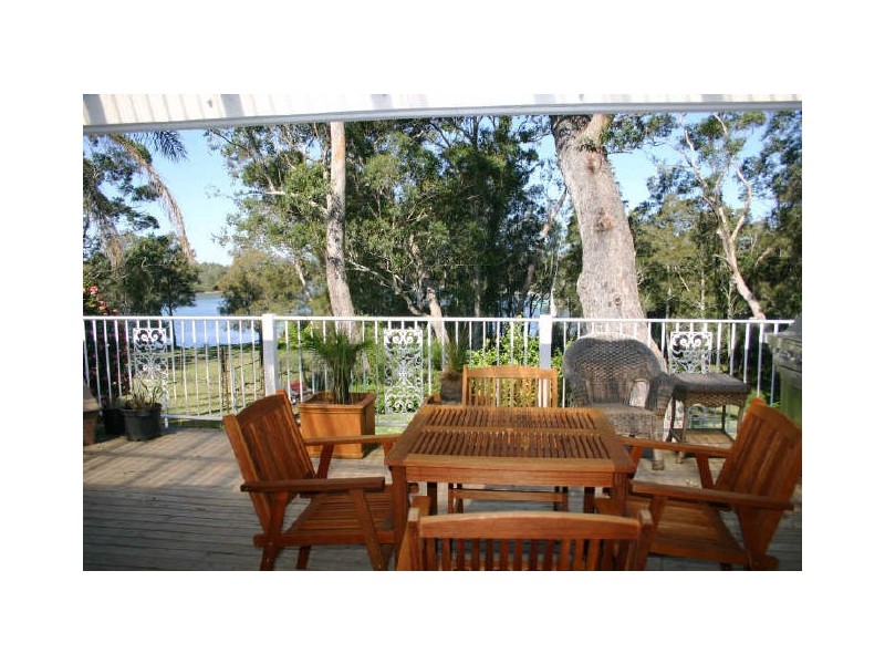 136 River Road, Sussex Inlet NSW 2540