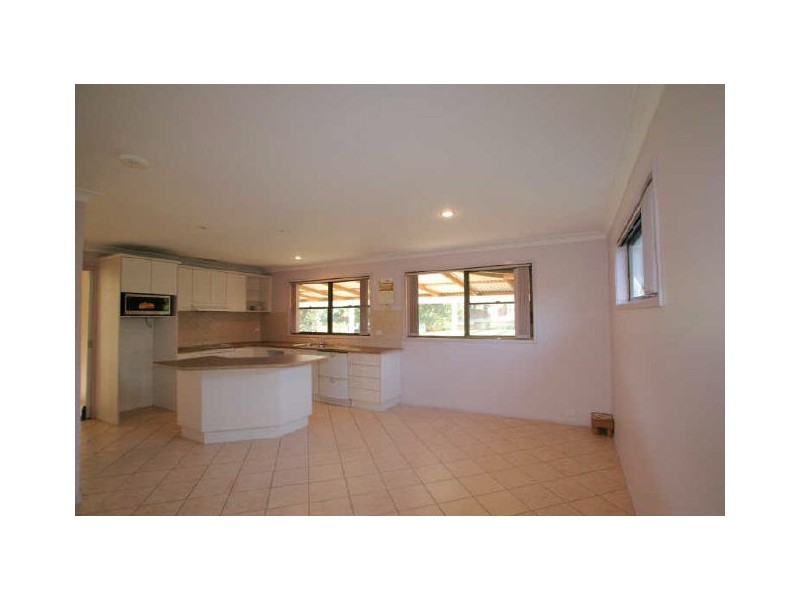 136 River Road, Sussex Inlet NSW 2540