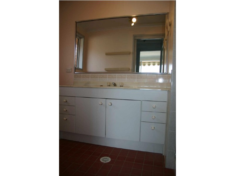 36 Cormorant Avenue, Sussex Inlet NSW 2540