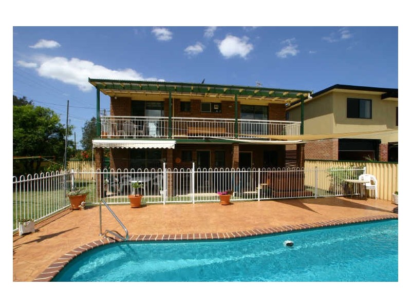 1 Edgewater Avenue, Sussex Inlet NSW 2540