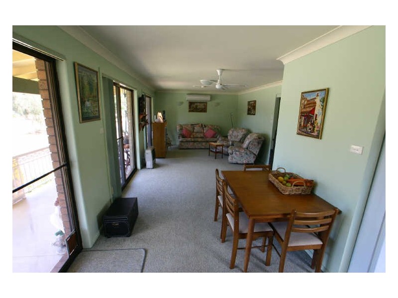 1 Edgewater Avenue, Sussex Inlet NSW 2540