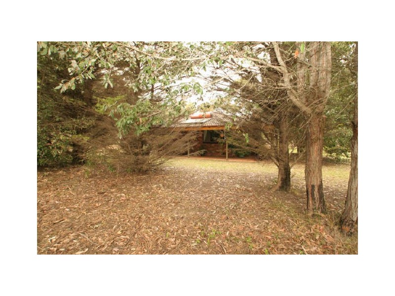 861 Sussex Inlet Road, Sussex Inlet NSW 2540