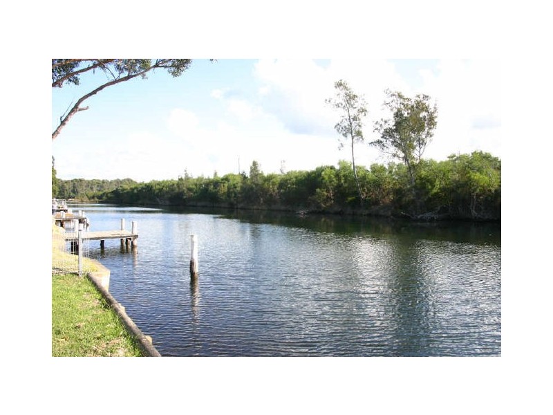 77 Jacobs Drive, Sussex Inlet NSW 2540
