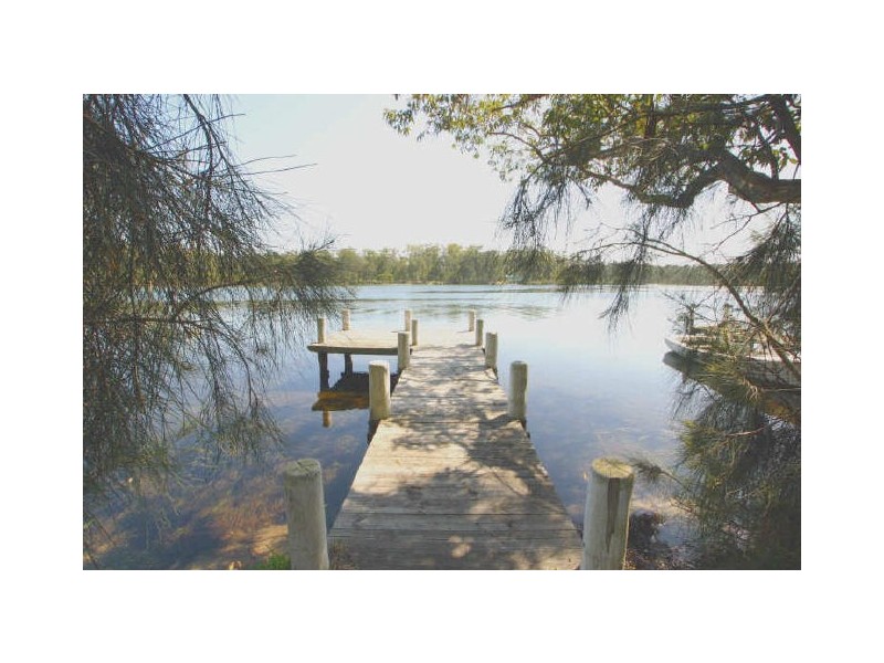 196 River Road, Sussex Inlet NSW 2540