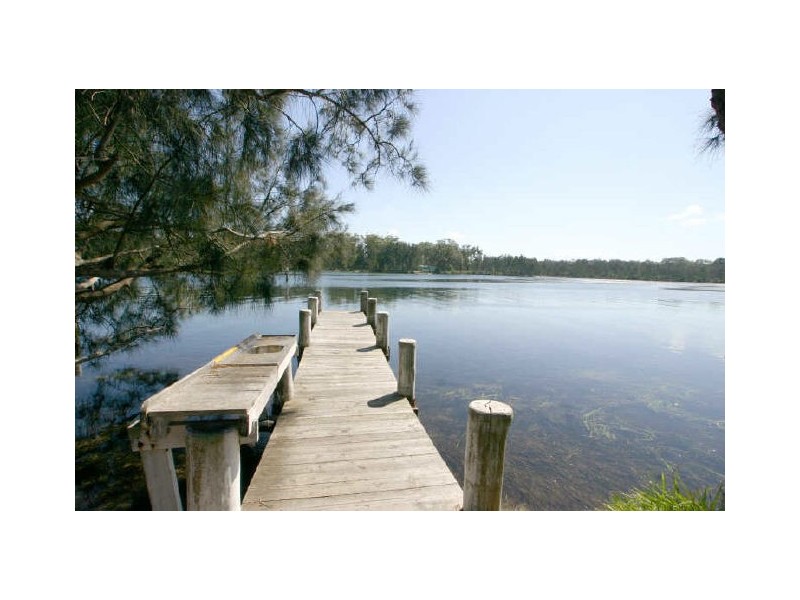 196 River Road, Sussex Inlet NSW 2540