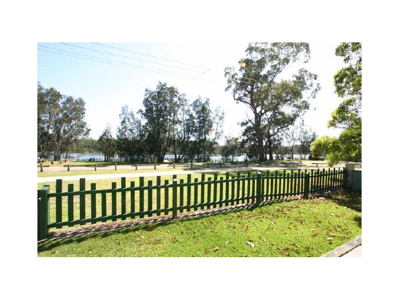 196 River Road, Sussex Inlet NSW 2540