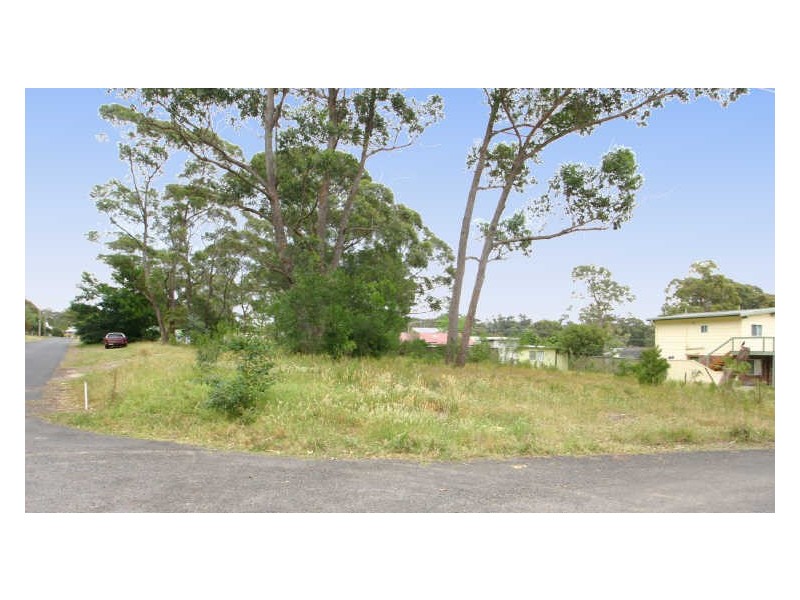 13 Voyager Avenue, Sussex Inlet NSW 2540