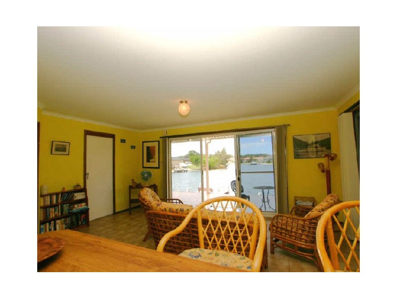 69 Cater Crescent, Sussex Inlet NSW 2540