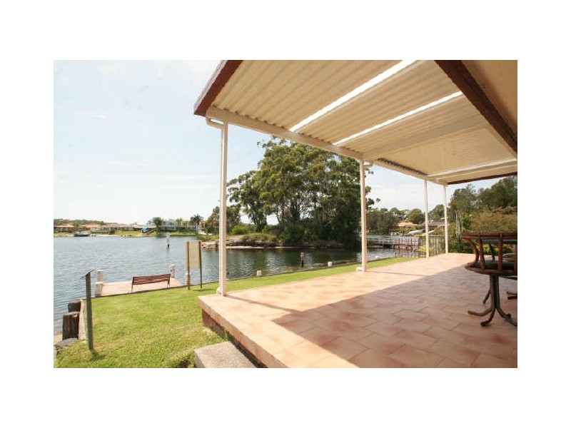 69 Cater Crescent, Sussex Inlet NSW 2540