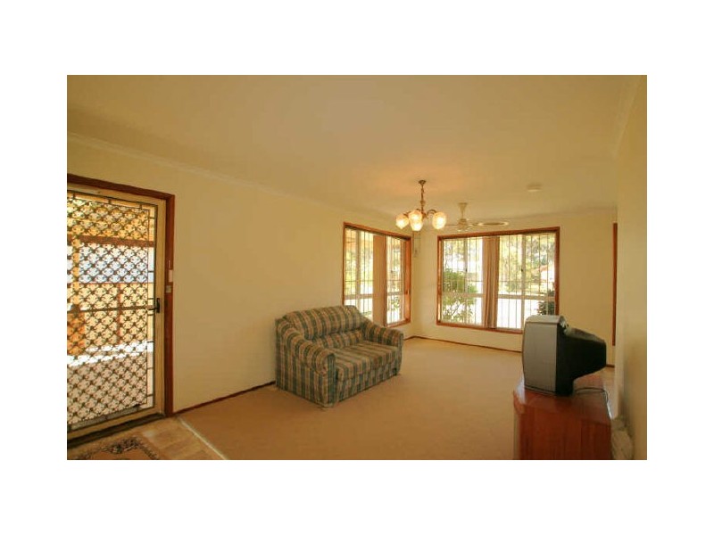 13 Ellmoos Avenue, Sussex Inlet NSW 2540