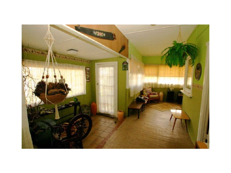 194 RIVER RD, Sussex Inlet NSW 2540