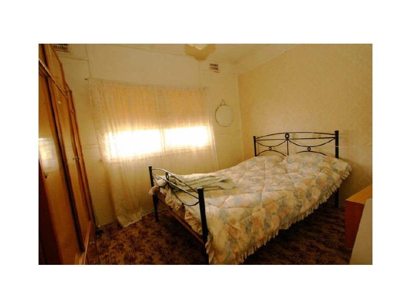 194 RIVER RD, Sussex Inlet NSW 2540