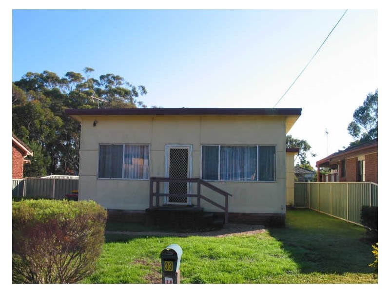 33 Ellmoos Avenue, Sussex Inlet NSW 2540