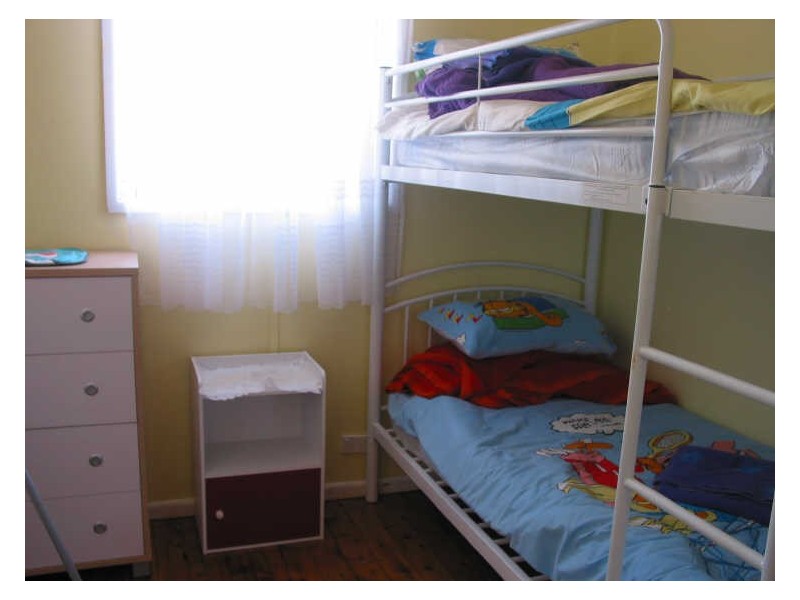 33 Ellmoos Avenue, Sussex Inlet NSW 2540