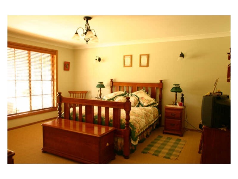 442 Sussex Inlet Road, Sussex Inlet NSW 2540