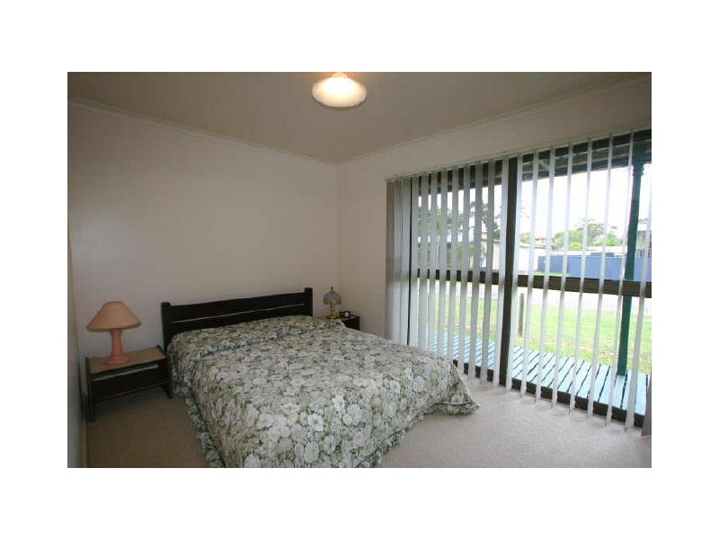 12 WUNDA AVE, Sussex Inlet NSW 2540