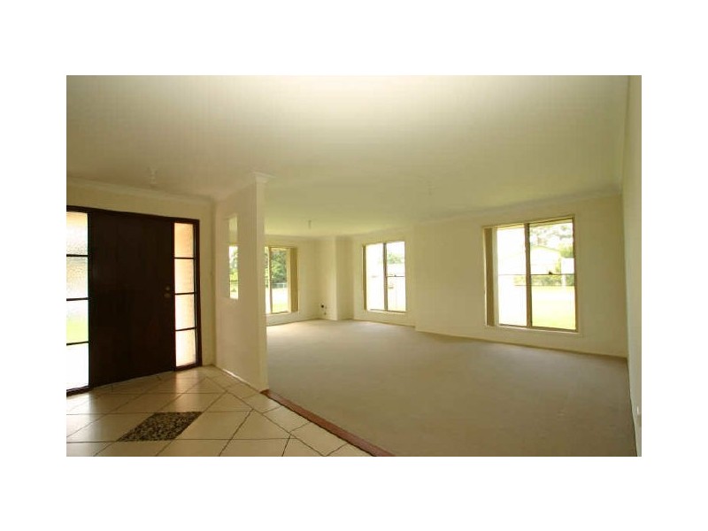 2 Glanville Road, Sussex Inlet NSW 2540
