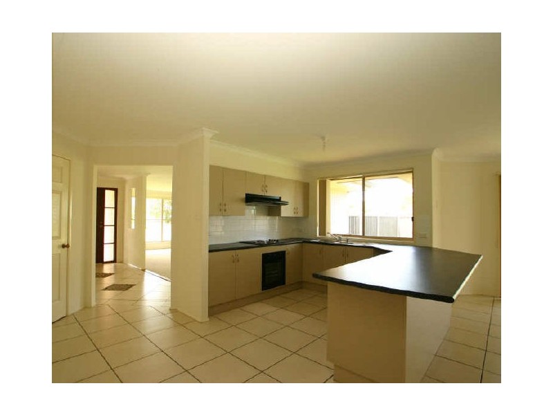 2 Glanville Road, Sussex Inlet NSW 2540