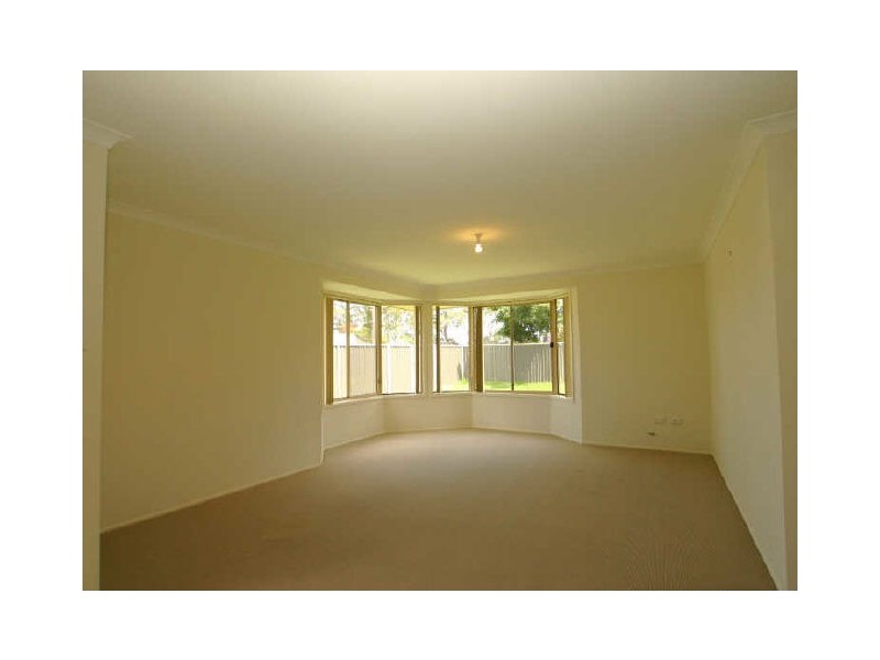 2 Glanville Road, Sussex Inlet NSW 2540