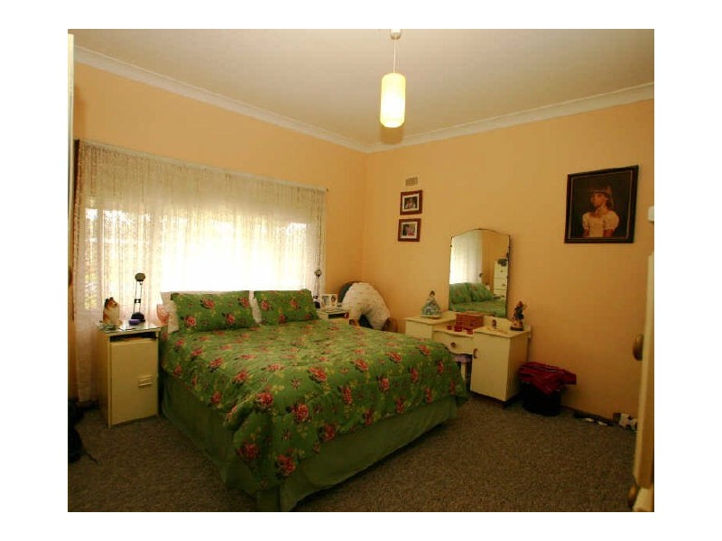 15 Lyons Road, Sussex Inlet NSW 2540