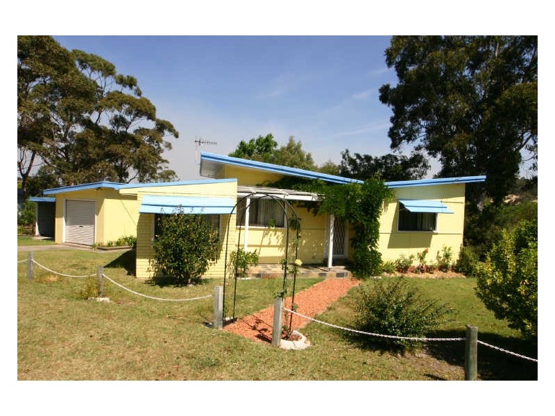 54 Government Road, Sussex Inlet NSW 2540